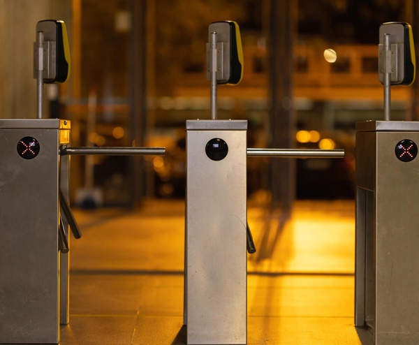 Geçiş Kontrol Sistemi